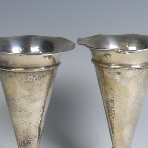 10 - A pair of Edwardian silver Trumpet Vases, by William Comyns & Sons, hallmarked London 1909/10, w... 