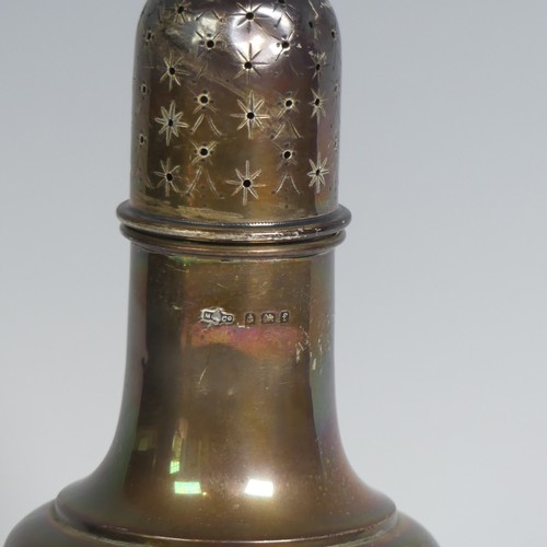 3 - An Edwardian silver Sugar Caster, by Marples & Co., hallmarked Birmingham 1905, of traditional f... 