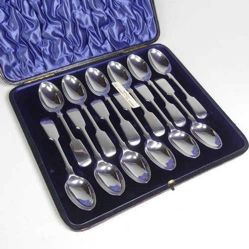 23 - A cased set of twelve Edwardian silver fiddle pattern Teaspoons, by Josiah Williams & Co., hallm... 
