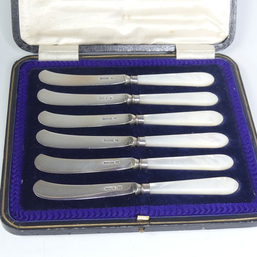35 - A cased set of six George V silver Butter Knives, by James Deakin & Sons, hallmarked Sheffield, ... 