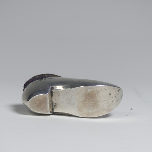 54 - An Edwardian silver novelty Pin Cushion, hallmarked Birmingham 1908, makers mark worn, possibly Levi... 