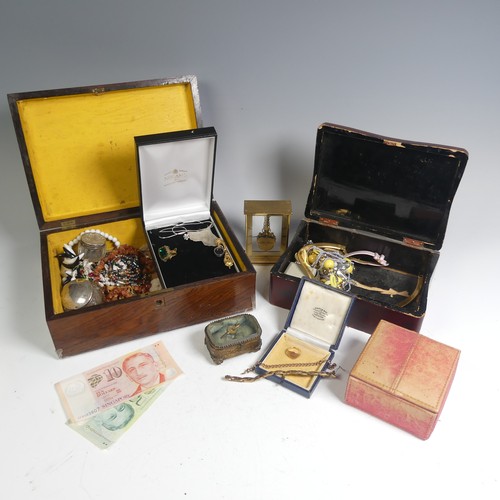 357 - A quantity of damaged 9ct Gold, including watch strap, total weight 15g, together with a quantity of... 