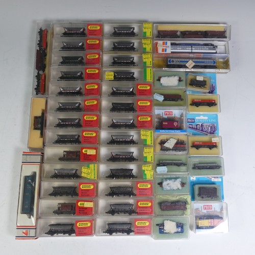MiniTrix and Hornby MiniTrix N gauge: Four Diesel locomotives, BR blue ...