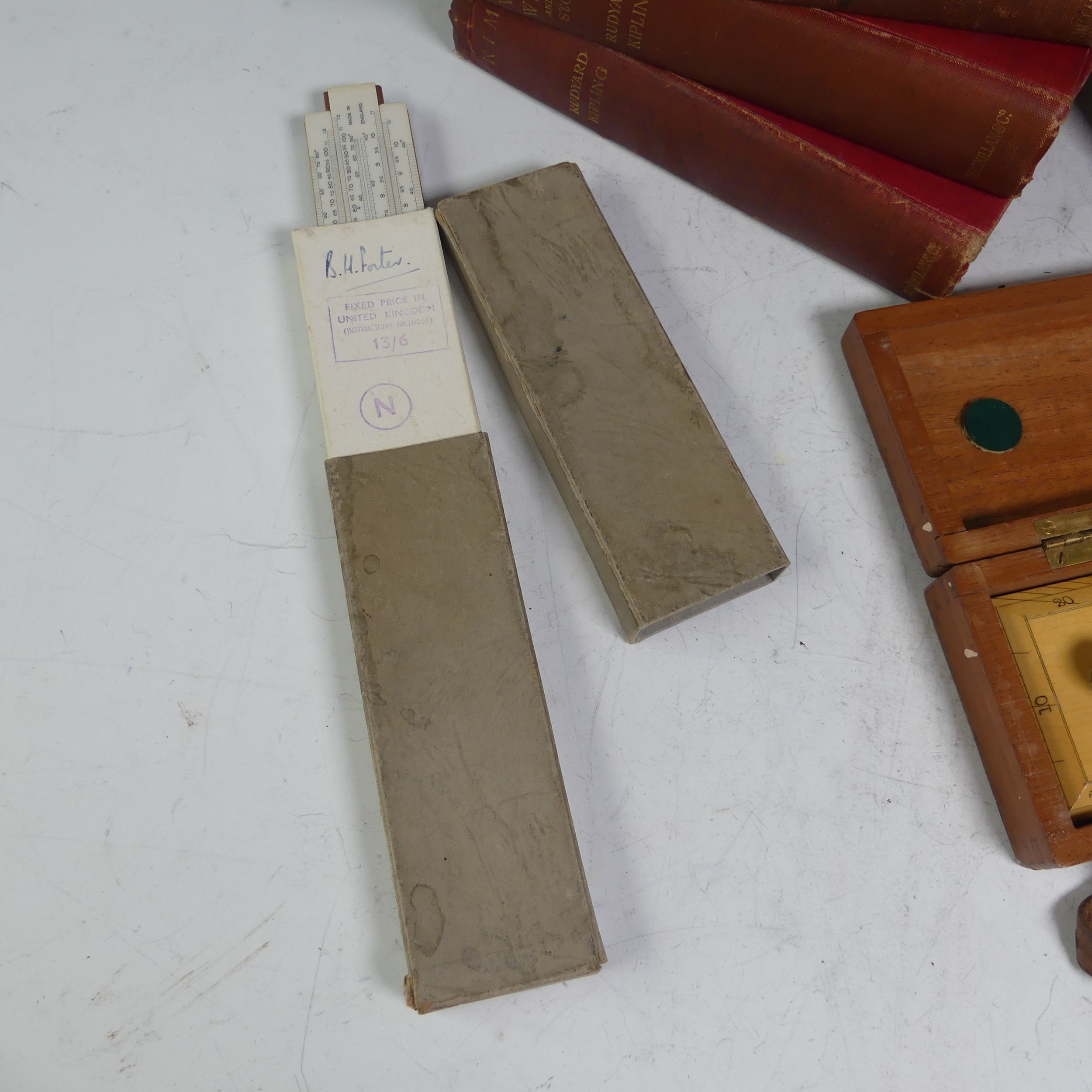 Military Interest; a WW1 Verners Pattern marching Compass, housed in ...