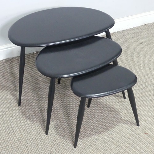 20 - An ebonised Ercol nest of three pebble Tables, (largest) W 65 cm x H 40 cm x D 45 cm, (smallest) W 3... 