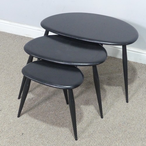 20 - An ebonised Ercol nest of three pebble Tables, (largest) W 65 cm x H 40 cm x D 45 cm, (smallest) W 3... 