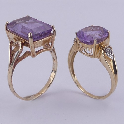 An amethyst and diamond Ring, the oval facetted amethyst 10.95mm long ...