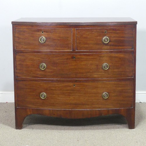 63 - A Georgian style mahogany bowfront Chest of Drawers, with brass loop swing handles, W 90 cm x H 80 c... 