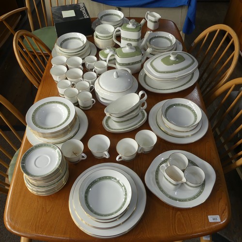 95 - A extensive Royal Doulton 'Rondelay' dinner and tea Service, consisting of; teapot and teacups, ture... 