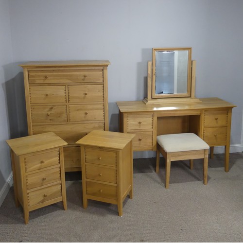 99 - A contemporary Willis & Gambier five-piece oak bedroom Suite, comprising of; a Chest of Drawers,... 