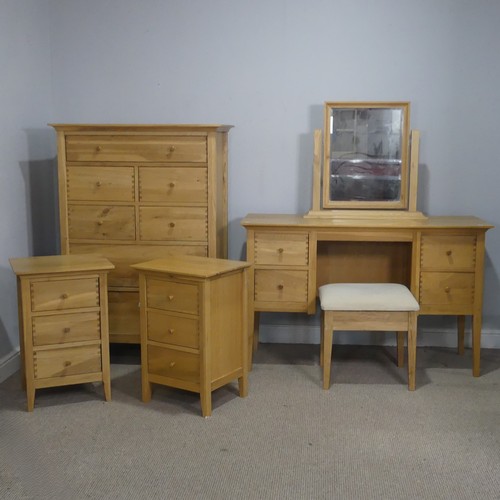 99 - A contemporary Willis & Gambier five-piece oak bedroom Suite, comprising of; a Chest of Drawers,... 