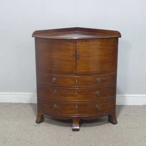 136 - A Victorian bow-front corner Commode, raised upon short bracket supports, W 70 cm x H 75 cm x D 50 c... 