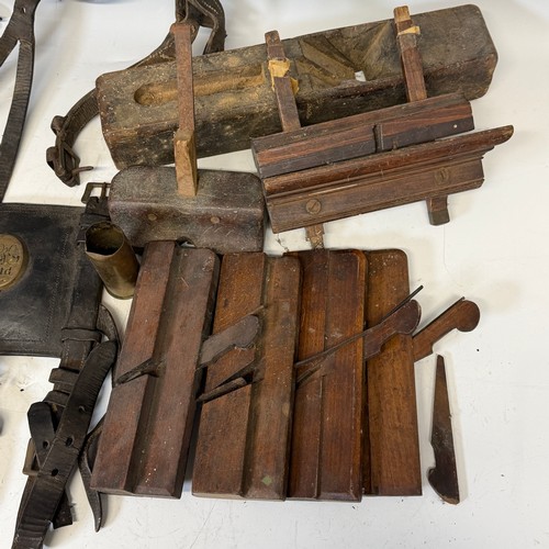 207 - A vintage pair of leather horse Blinkers, brass marked 'y.c&.y Ltd.', together with part related... 