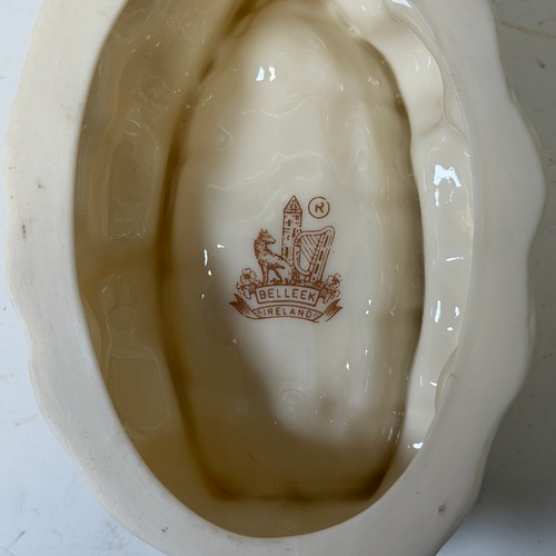 251 - Six Wedgwood Marina pattern soup Bowls, together with a Shelley part tea service, and three small pi... 