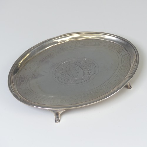 6 - A George III silver Teapot Stand, by George Smith (II) & Thomas Hayter, hallmarked London 1796, ... 