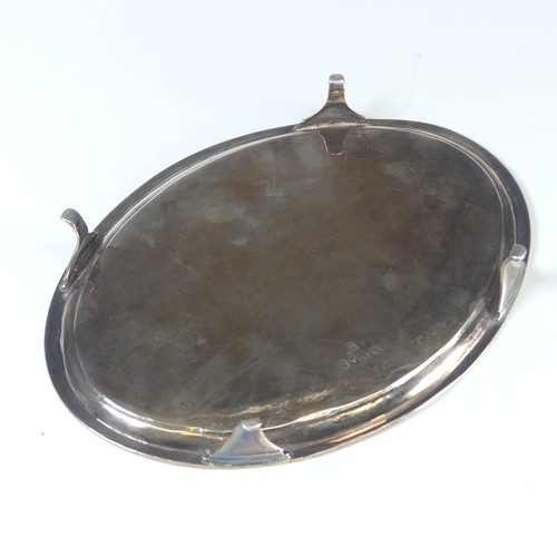 6 - A George III silver Teapot Stand, by George Smith (II) & Thomas Hayter, hallmarked London 1796, ... 