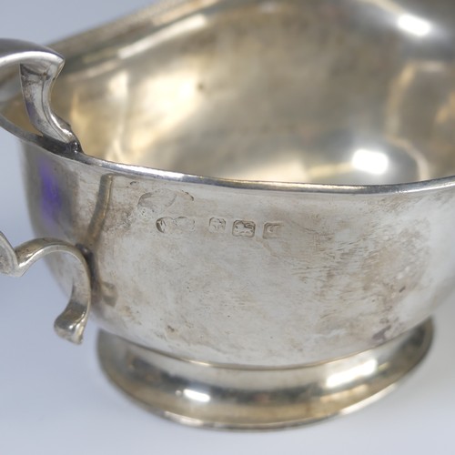 16 - A George III silver Open Salt, by Robert Hennell I, hallmarked London 1781, of oval form with pierce... 