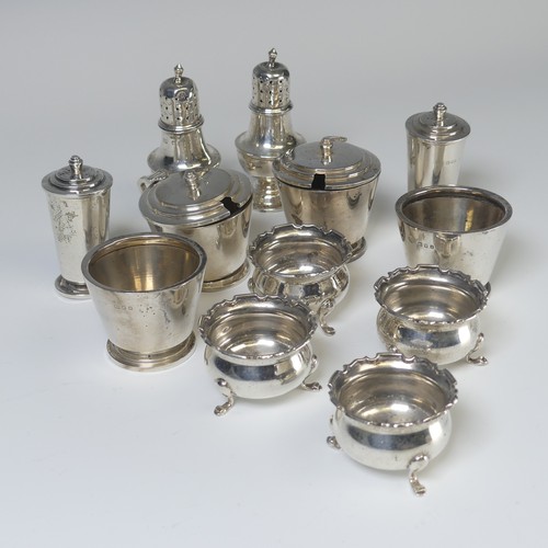 26 - A set of four George V silver Open Salts, by Mappin & Webb Ltd., hallmarked Sheffield 1914, of c... 