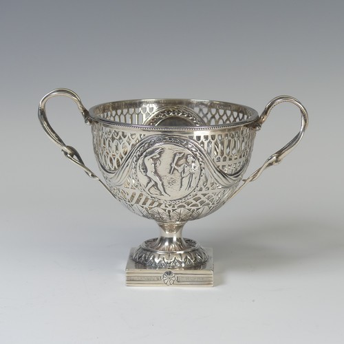 36 - A late Victorian silver Sugar Bowl,&nbsp;by George Nathan & Ridley Hayes, hallmarked Chester 189... 