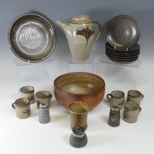 78 - David Leach (1911-2005), a Lowerdown studio pottery Teapot, having oatmeal glaze and tenmoku stylise... 