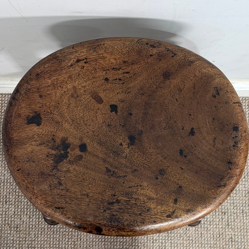 33 - A small Maple & Co Artists Stool, late 19th/early 20th century, label to underside, W 40 cm x H ... 