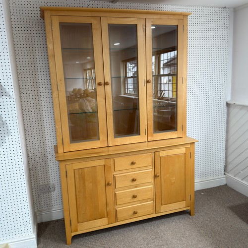 24 - A contemporary Ercol 'Scala' solid maple display Cabinet/Sideboard, No.1143 LT, found in the Ercol 2... 
