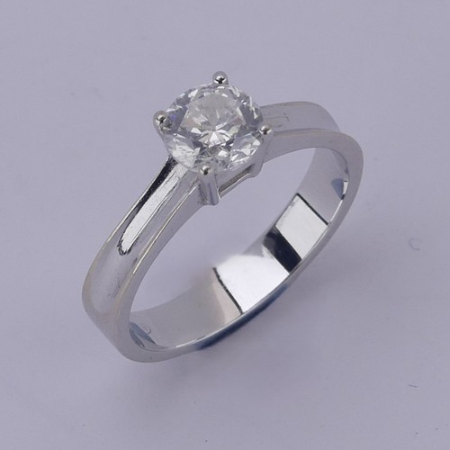 A diamond solitaire Ring, the brilliant cut stone approx. 1ct, four claw set in 14ct white gold, Size O, 3.6g.