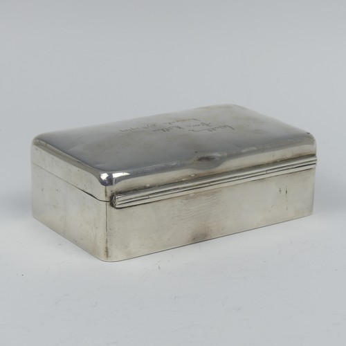 60 - A late Victorian silver Cigarette Box, by Army & Navy Cooperative Society Ltd., hallmarked Londo... 