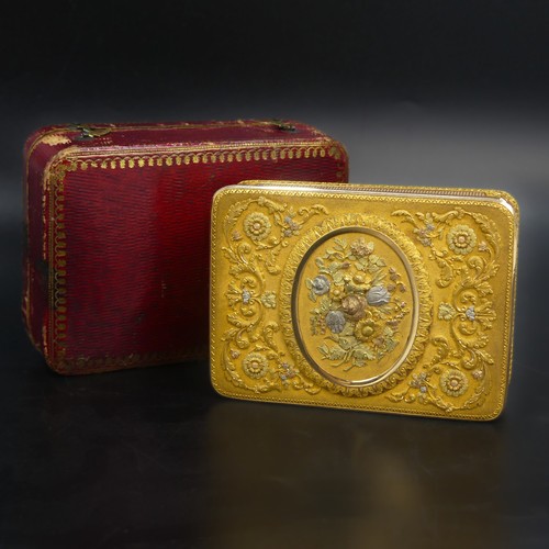 459 - A 19thC German (Hanau) 14ct gold Snuff Box, c.1820, of rounded rectangular form with hinged cover, w... 