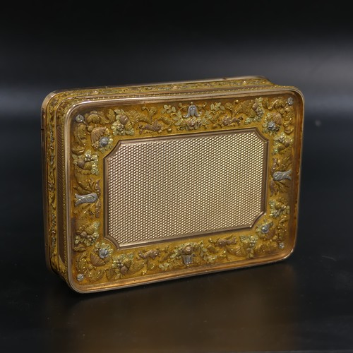 459 - A 19thC German (Hanau) 14ct gold Snuff Box, c.1820, of rounded rectangular form with hinged cover, w... 