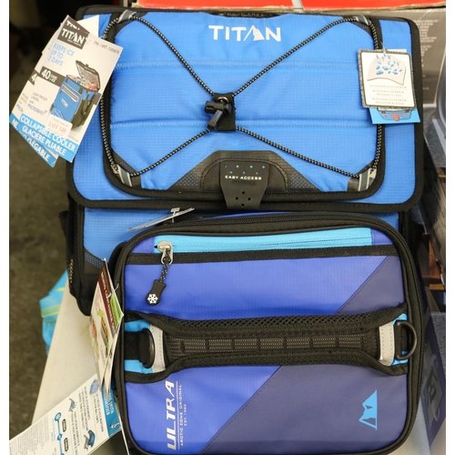 140 - TITAN EXPANDABLE COOLER BAG (40 CANS) WITH ULTRA LUNCHBOX