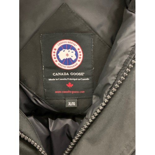 Canada goose shop xl size