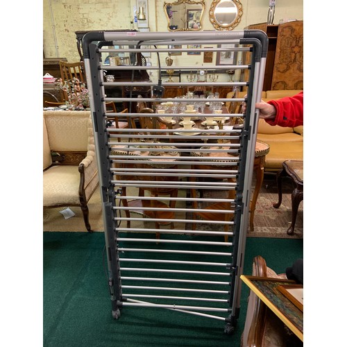 BLACK AND DECKER ELECTRIC HEATED CLOTHES AIRER