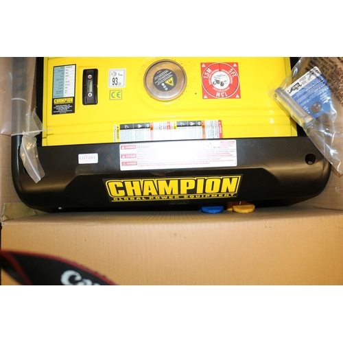 251 - CHAMPION PORTABLE PETROL GENERATOR 2500W (BOXED)