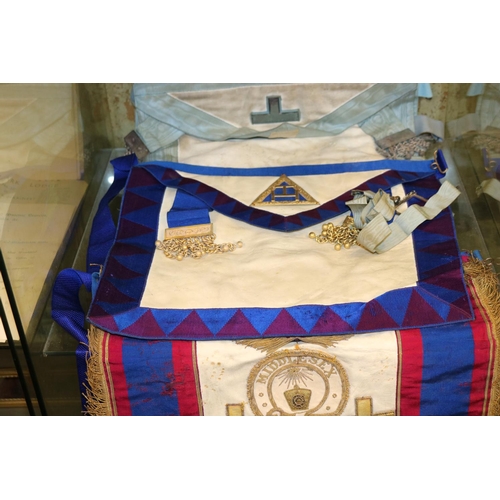 278 - MASONIC REGALIA AND BOOKS INC, APRONS/SASHES, A VICTORIAN LEATHER CARRY BAG BY GEORGE KENNING AND SO... 