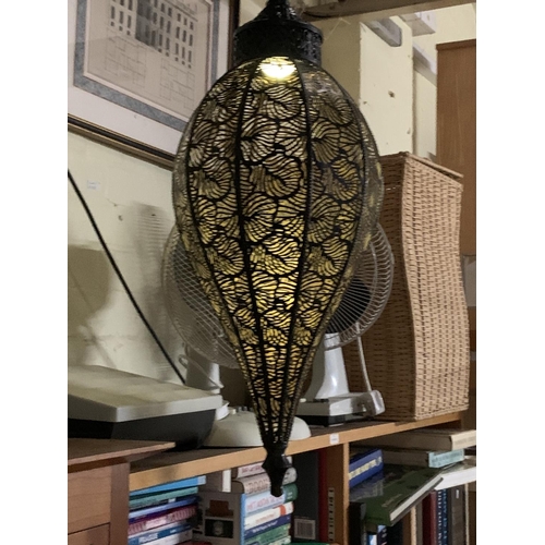 207 - DECORATIVE PENDANT LIGHT (BOXED) BATTERY OPERATED