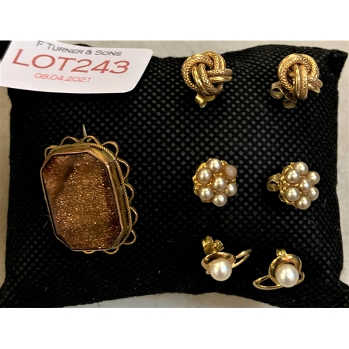 243 - LARGE 9CT GOLD PENDANT BROOCH WITH THREE PAIRS 9CT GOLD EAR STUDS