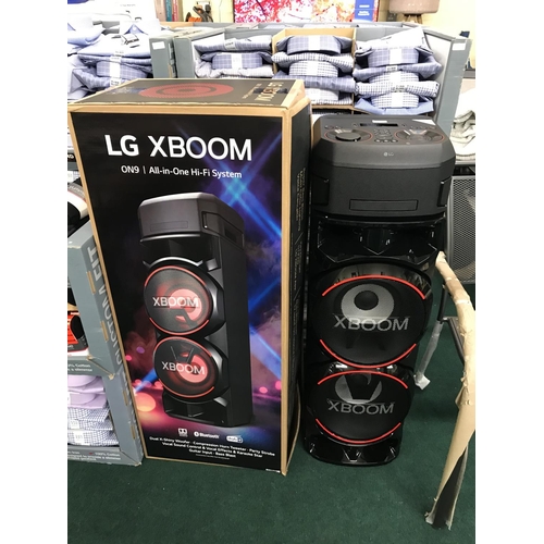 195 - BOXED LG XBOOM ALL IN ONE HIFI SYSTEM - BLUETOOTH/DAB/CD/DVD/KARAKOKE EFFECTS WITH R/C