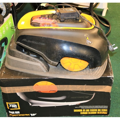 153 - BOXED MCCULLOCH ROBOTIC RM600 LAWN MOWER - BATTERY FAULT