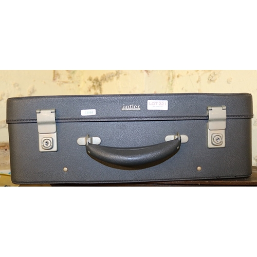 221 - VINTAGE ANTLER ATTACHE STYLE CASE - 46CM X 32CM X 16CM