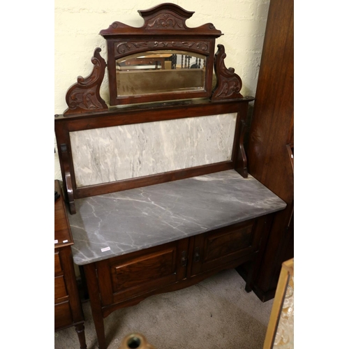 244 - VICTORIAN WASH STAND IN MAHOGANY WITH GREY MARBLE BACK AND TOP WITH MIRRORED GALLERY