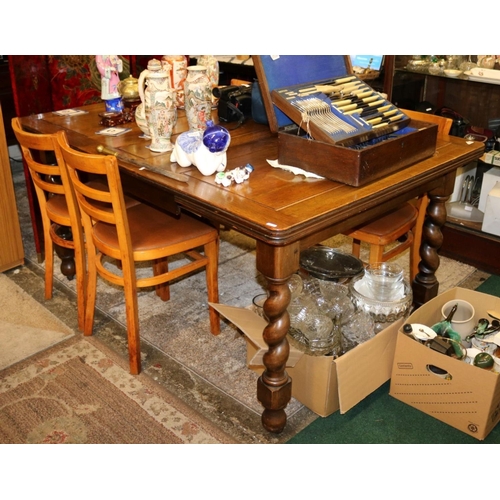 288 - OAK WIND OUT EXTENDING DINING TABLE WITH WINDING KEY