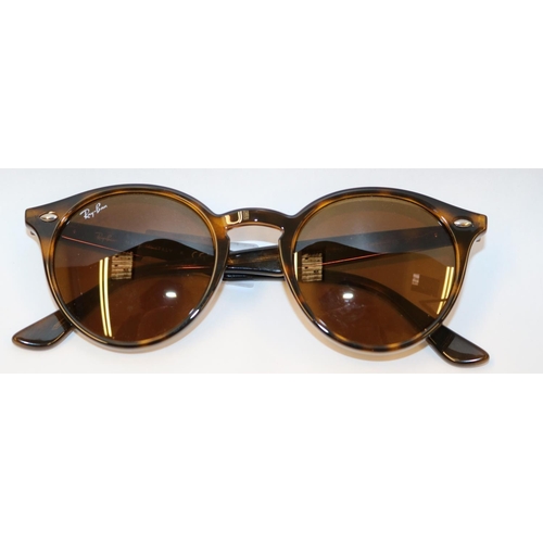 55 - PAIR OF RAYBAN TORTOISESHELL STYLE SUNGLASSES