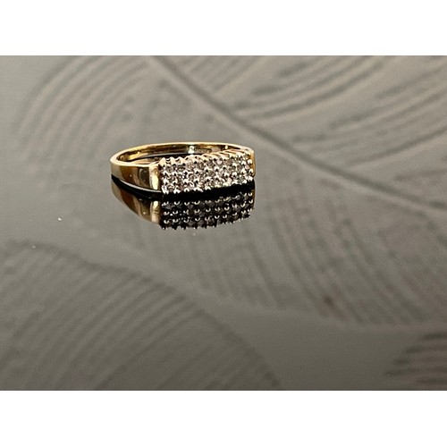 380 - 9CT GOLD RING SET WITH 30 DIAMONDS