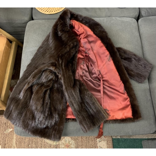 359 - FUR JACKET BY EDELSON - SIZE 12 AND 5 X FUR HATS