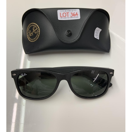 364 - PAIR OF GENTS RAYBAN SUNGLASSES NEW WAYFARER