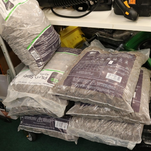 170 - 7 X BAGS OF 30KG ZEST PLUM SLATE AGGREGATE