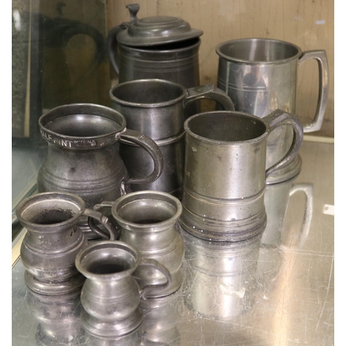 418 - 8X ITEMS OF PEWTER INCL. 4 PEWTER BALUSTER BAR MEASURES (2&2) 1/2 PINT, GILL, 1/4 GILL, COVERED PEWT... 