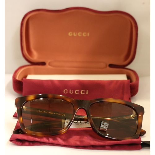 31 - PAIR OF GUCCI TORTOISESHELL LADIES SUNGLASSES - GG0449S WITH CASE, DUST COVER ETC.