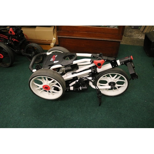 44 - EZE GLIDE SMART FOLD GOLF TROLLEY - WHITE